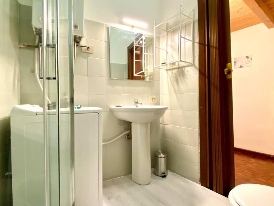 • Cozy House • 10 Min Rho Fiera Apartment Milan Exterior photo
